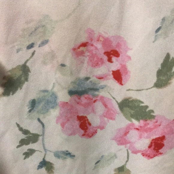 Violet + Claire Floral Blouse, Size 1X - Picture 2 of 3
